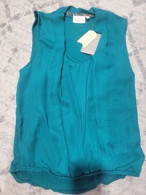 Deletta Anthropologie Teal Sleeveless V-Neck Camisole